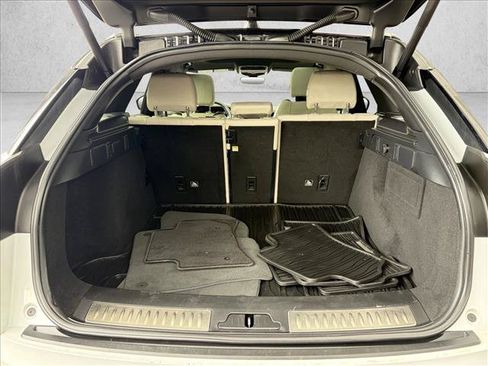 Used 2019 Land Rover Range Rover Velar R-Dynamic SE AWD/4WD image 15