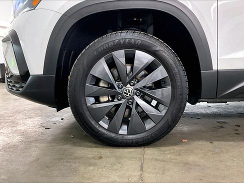 Used 2024 Volkswagen Taos S image 12