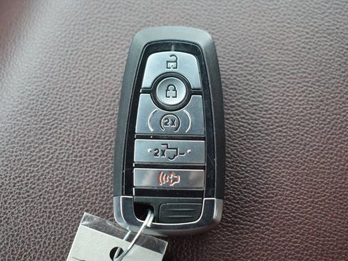 Used 2023 Ford F150 Lariat w/ Equipment Group 502A High image 41