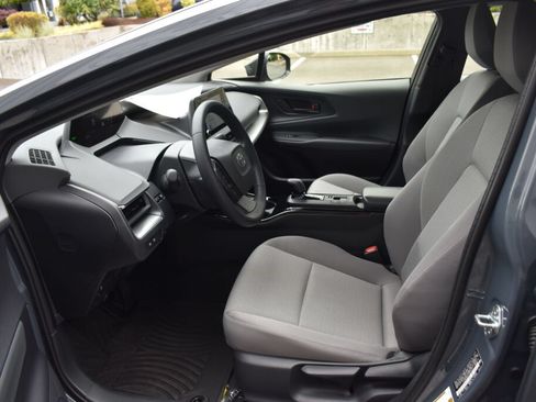 Certified 2026 Toyota Prius LE AWD/4WD image 18