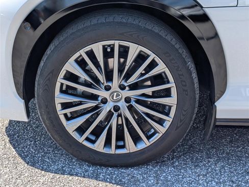 Used 2023 Lexus RZ 450e Premium w/ Accessory Package (A2) AWD/4WD image 10