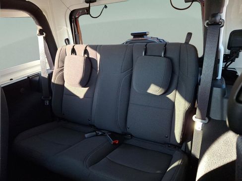 Certified 2023 Jeep Wrangler Willys image 30