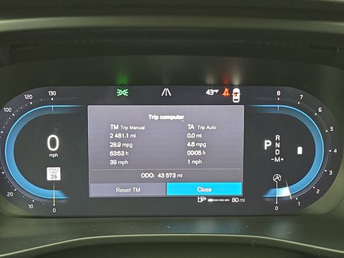 Used 2023 Volvo XC40 B4 Ultimate w/ Protection Package Premier image 19