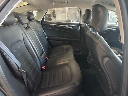 Used 2016 Ford Fusion SE w/ Equipment Group 202A AWD/4WD image 35