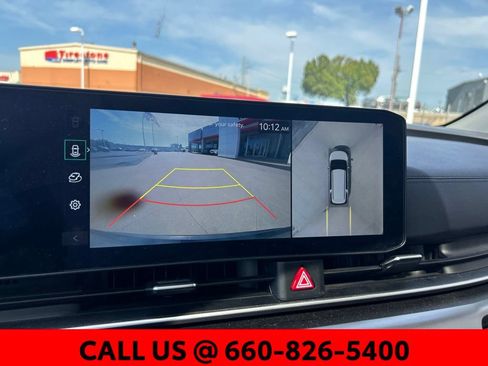 Used 2025 Kia Carnival SX w/ SX Dark Edition Package FWD image 14