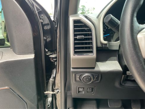 Used 2020 Ford F150 Lariat w/ Equipment Group 501A Mid AWD/4WD image 24
