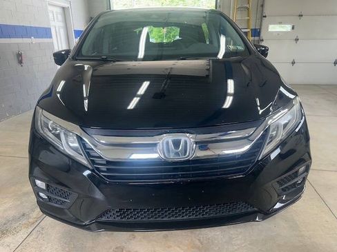 Used 2018 Honda Odyssey EX image 2