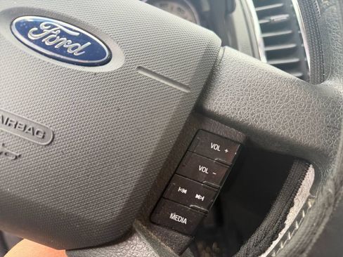 Used 2008 Ford Edge SEL FWD image 17