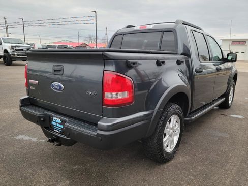 Used 2010 Ford Explorer Sport Trac XLT image 4