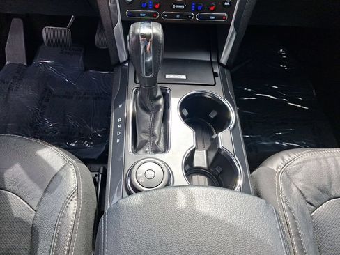Used 2018 Ford Explorer Limited AWD/4WD image 13