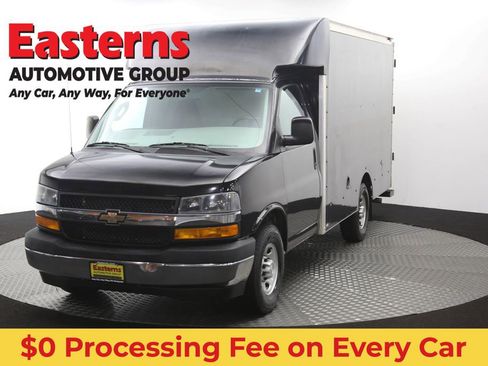 Used 2017 Chevrolet Express 3500 RWD image 51