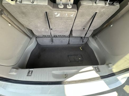 Used 2017 Chrysler Pacifica Touring-L FWD image 19