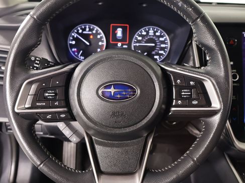 Used 2020 Subaru Outback Premium image 3