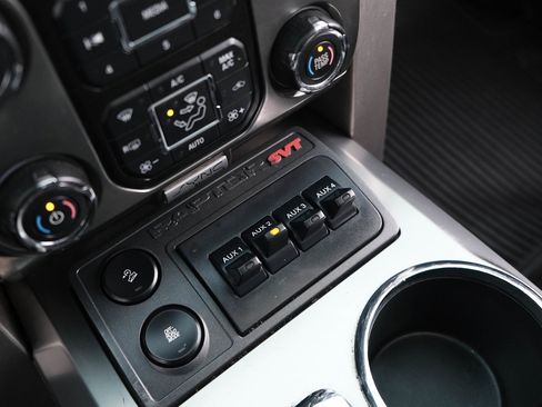 Used 2013 Ford F150 Raptor w/ Luxury Equipment Group image 41