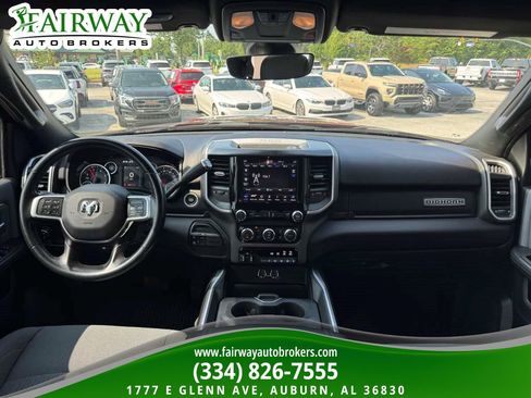 Used 2021 RAM 2500 Big Horn w/ Level 1 Equipment Group AWD/4WD image 14