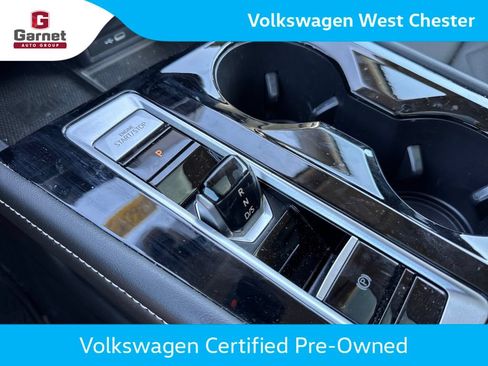 Certified 2024 Volkswagen Atlas SE w/ Panoramic Sunroof Package AWD/4WD image 12
