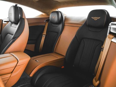 Used 2024 Bentley Continental GT image 12