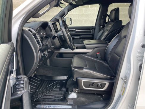 Used 2022 RAM 1500 Laramie w/ Night Edition AWD/4WD image 15