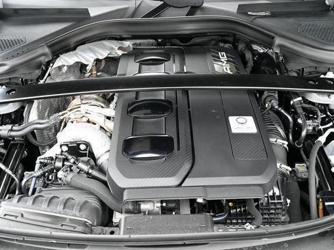 Used 2024 Mercedes-Benz GLC 43 AMG 4MATIC image 60
