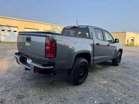 Used 2018 Chevrolet Colorado W/T AWD/4WD image 5