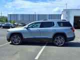 Certified 2023 GMC Acadia SLT w/ Preferred Package image 4