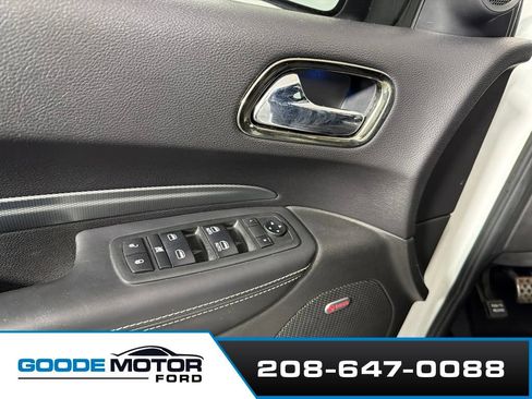 Used 2018 Dodge Durango SRT w/ Trailer Tow Group IV AWD/4WD image 9