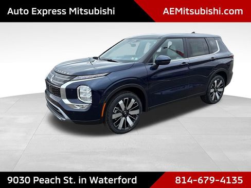 New 2026 Mitsubishi Outlander SE AWD/4WD image 3