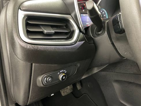 Used 2020 Chevrolet Equinox LT FWD image 23