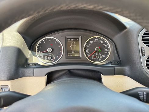 Used 2017 Volkswagen Tiguan Wolfsburg Edition AWD/4WD image 19
