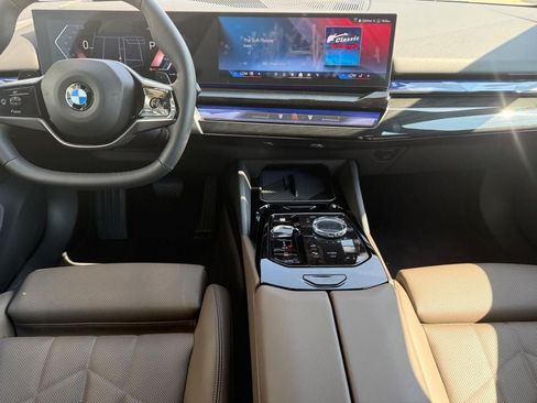 Certified 2026 BMW 540i xDrive AWD/4WD image 11