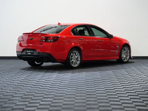 Used 2014 Chevrolet SS RWD image 6