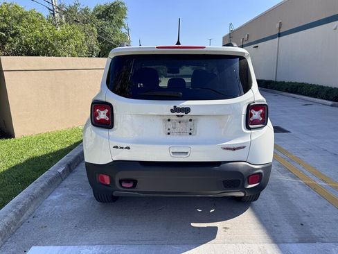 Used 2018 Jeep Renegade Trailhawk w/ Safety & Security Group image 6