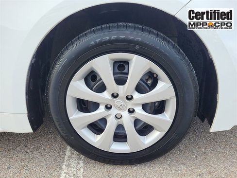 Used 2024 Toyota Corolla LE image 17