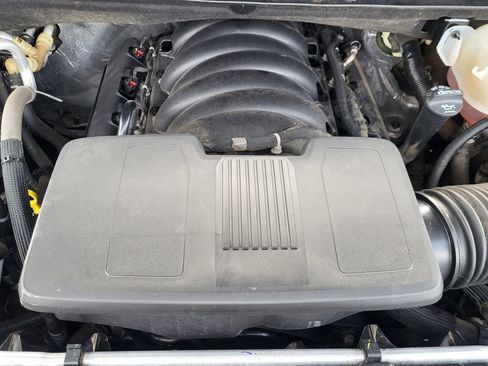 Used 2023 Chevrolet Suburban Premier AWD/4WD image 20