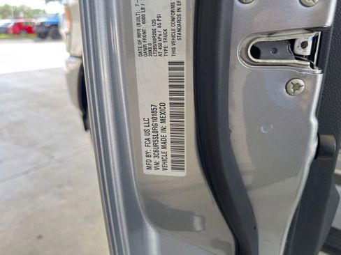 New 2024 RAM 2500 Limited image 43