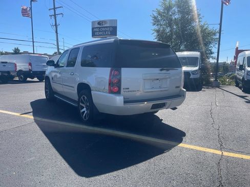 Used 2012 GMC Yukon XL Denali AWD/4WD image 7