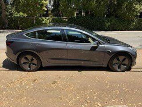 Used 2018 Tesla Model 3 Long Range AWD/4WD image 2