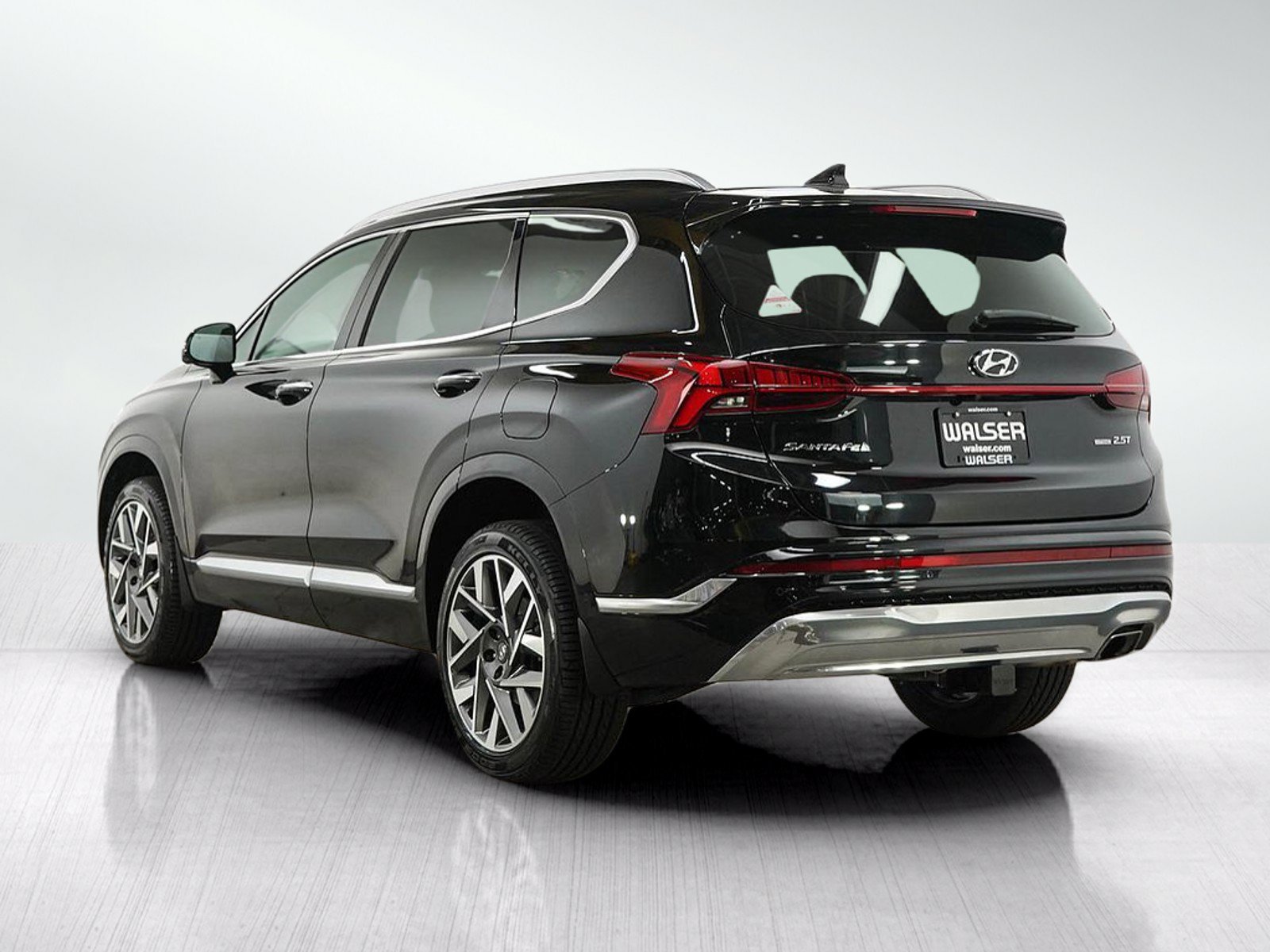 Used 2022 Hyundai Santa Fe Calligraphy AWD/4WD image 3