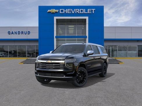 New 2026 Chevrolet Suburban Premier AWD/4WD image 32