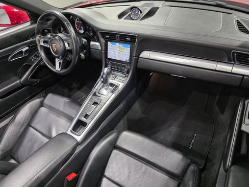 Used 2018 Porsche 911 Turbo image 28