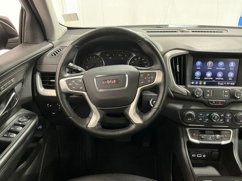 Used 2024 GMC Terrain SLT image 5