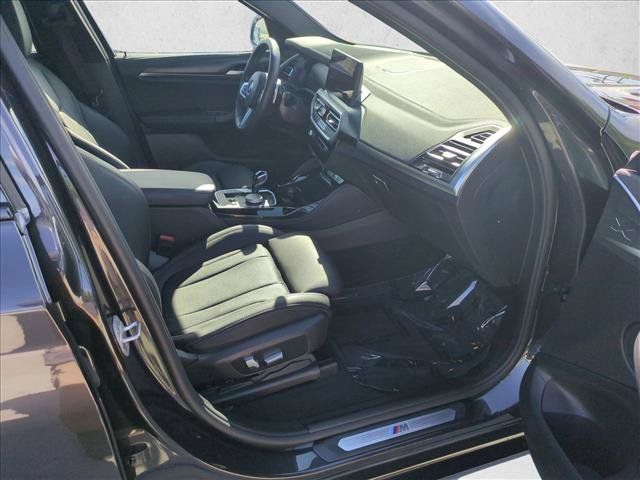 Used 2022 BMW X4 M40i AWD/4WD image 23