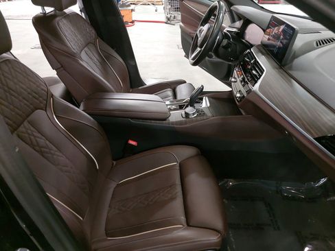 Used 2023 BMW 540i xDrive w/ M Sport Package image 10