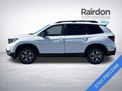 Used 2023 Honda Passport TrailSport image 4