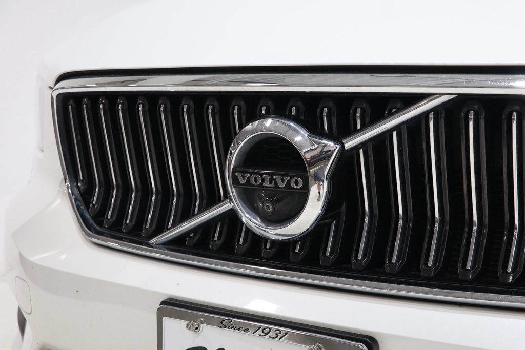 Used 2019 Volvo XC40 T5 Inscription AWD/4WD image 12