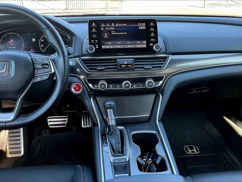 Used 2020 Honda Accord Sport image 9