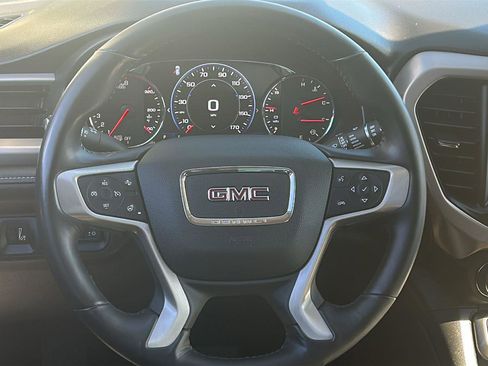 Certified 2022 GMC Acadia Denali w/ Denali Ultimate Package image 11