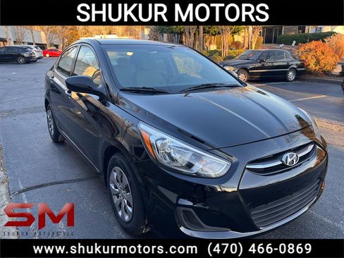 Used 2017 Hyundai Accent SE image 3