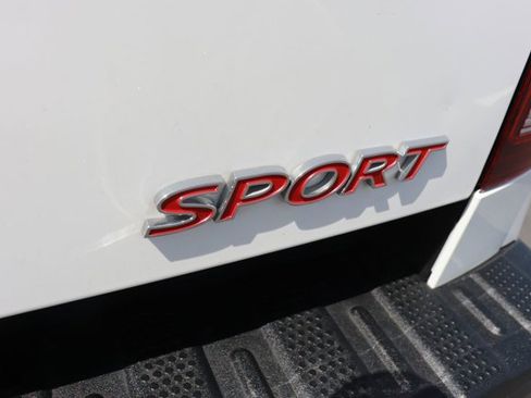 Used 2024 Honda Ridgeline Sport image 8