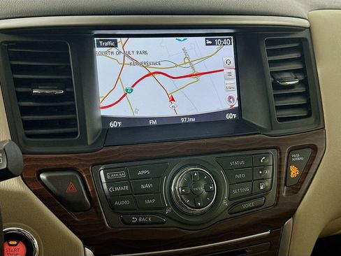 Used 2020 Nissan Pathfinder Platinum image 19